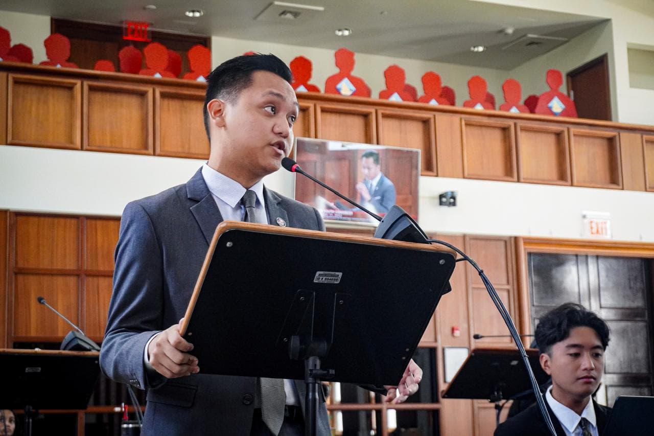 Youth Congress backs juvenile accountability measure